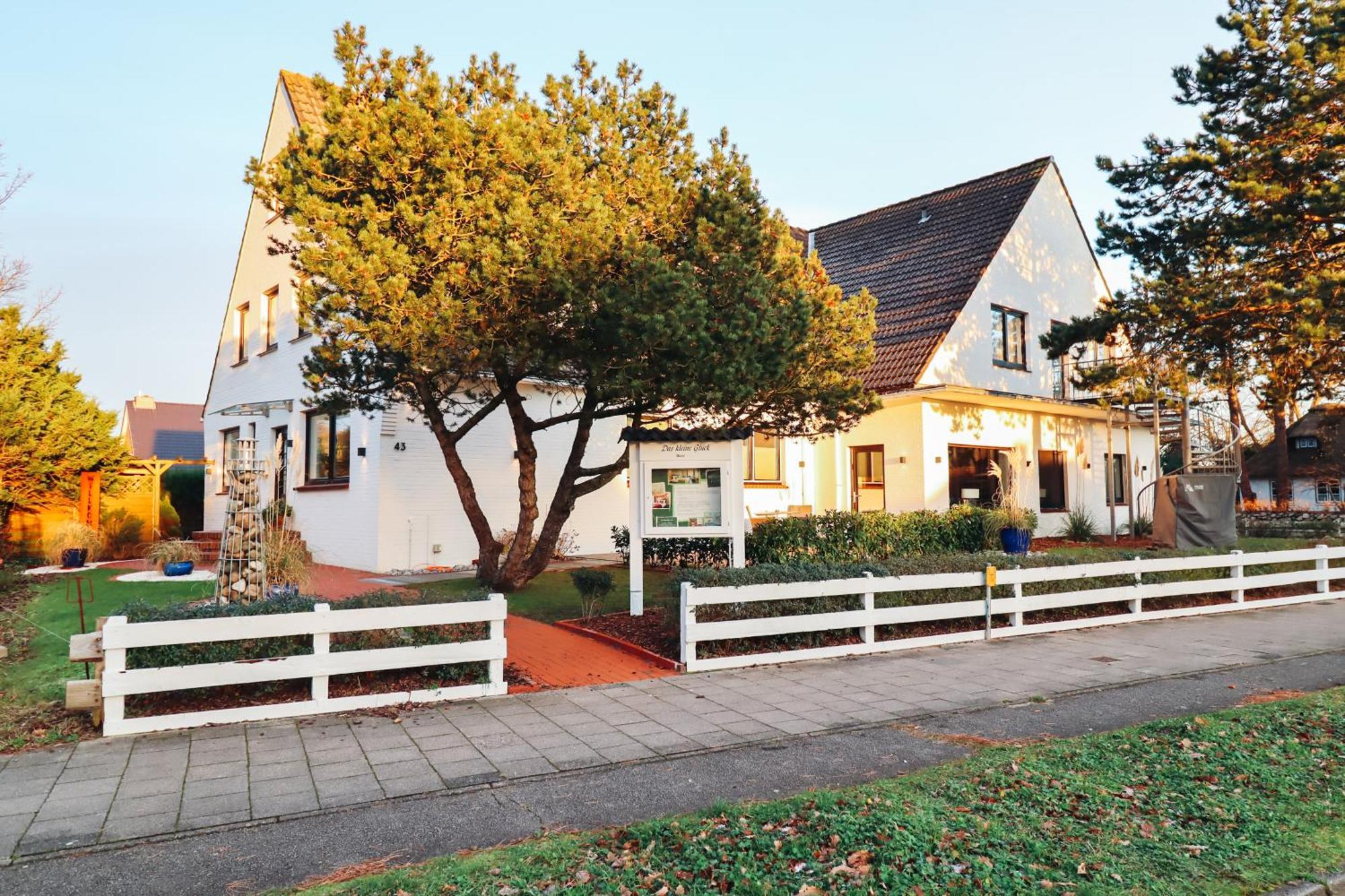 Hotel Das Kleine Glueck - Adults Only Sankt Peter-Ording Exterior photo
